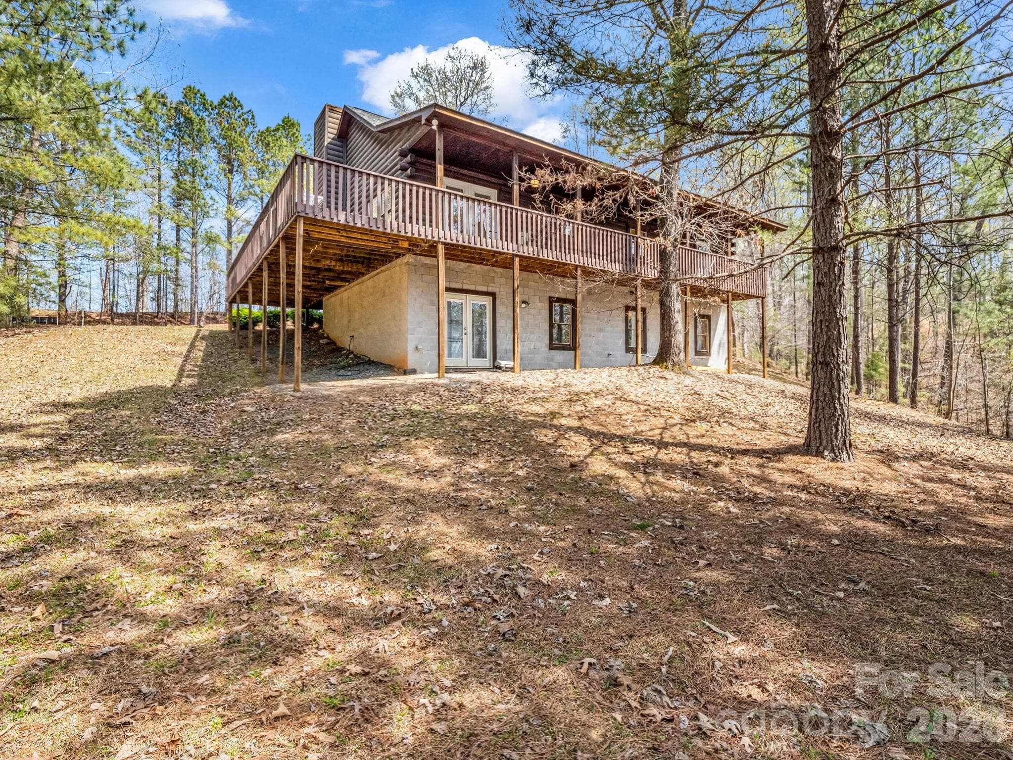 Single Family Residence at Rutherfordton, photo 6 of 48
