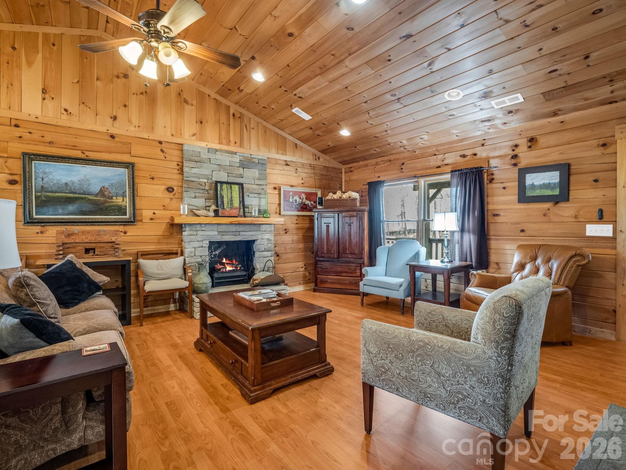 Single Family Residence at Rutherfordton, photo 14 of 48