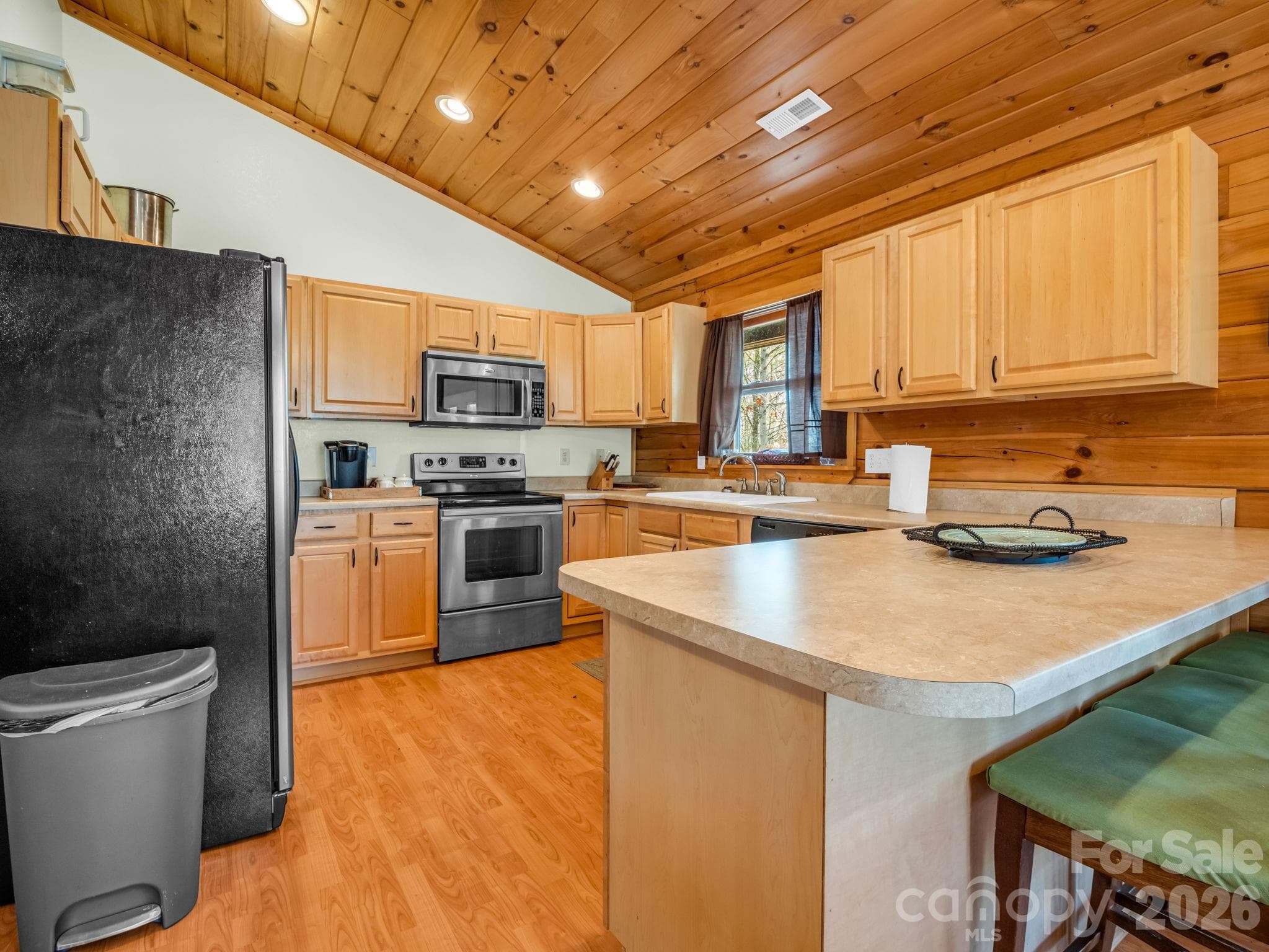 Single Family Residence at Rutherfordton, photo 17 of 48