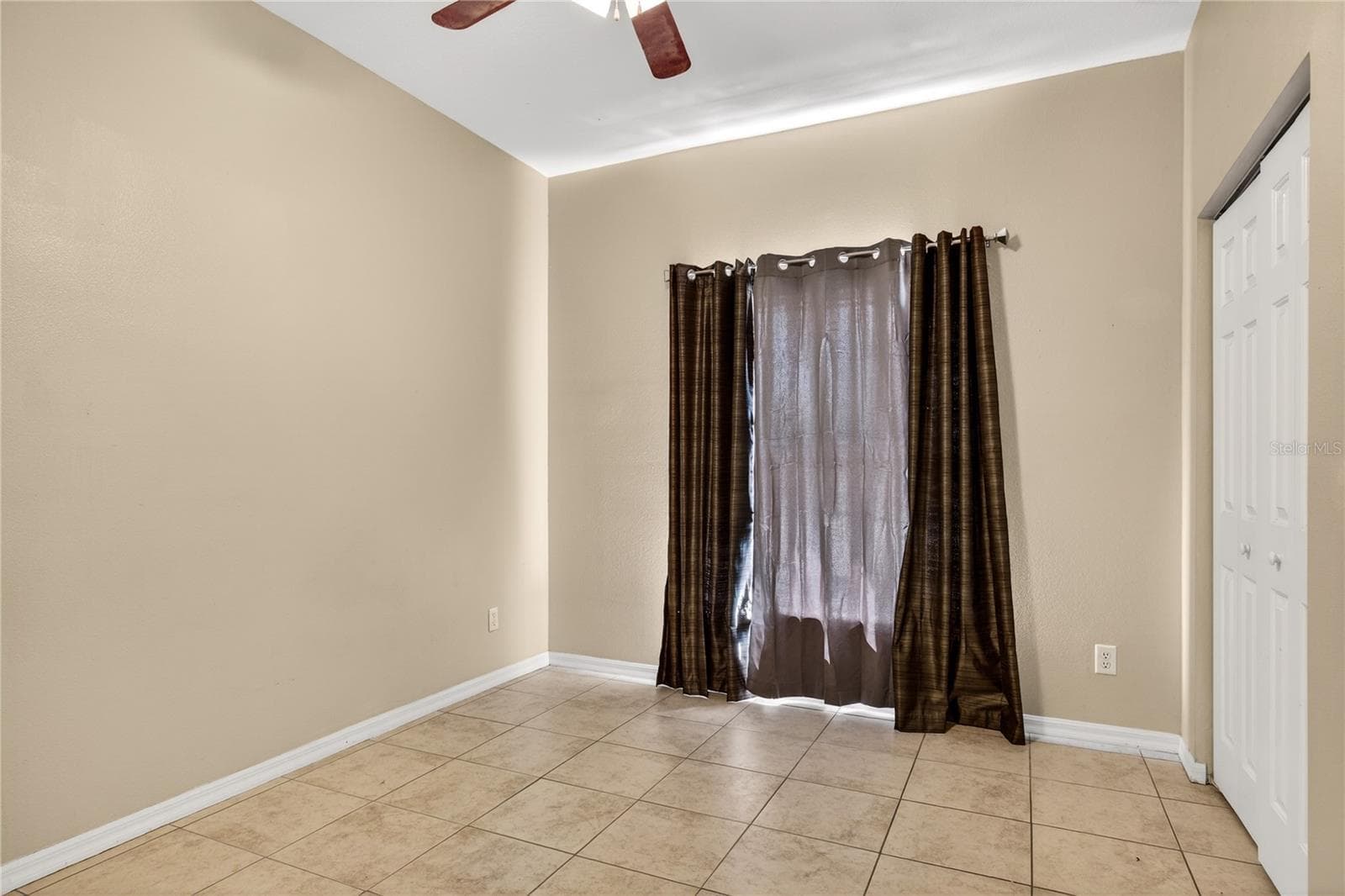 4TH BEDROOM - 28931 BEAUCLAIRE DR, TAVARES