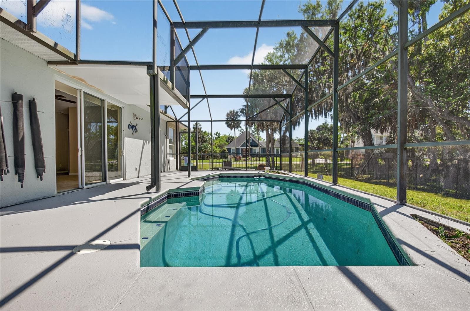 POOL AND DECK - 28931 BEAUCLAIRE DR, TAVARES