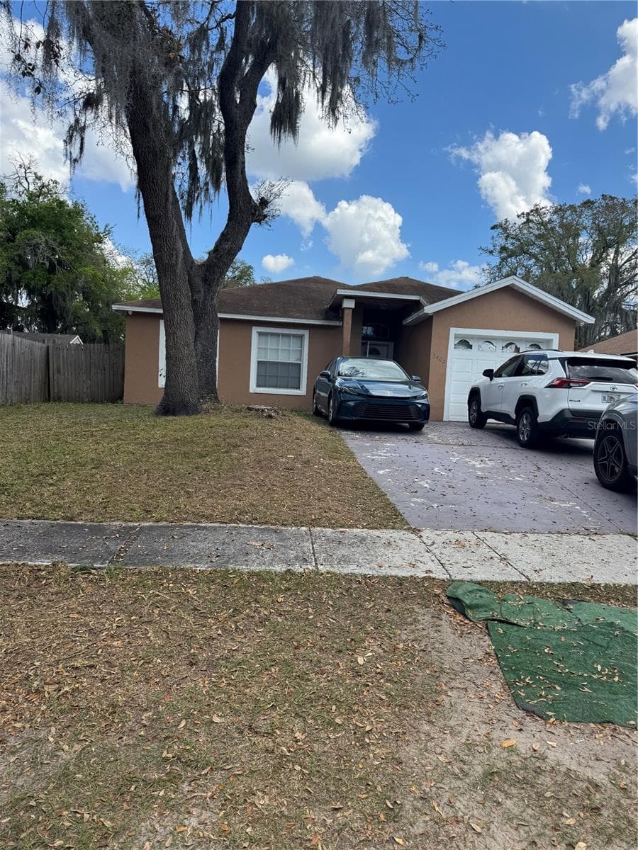 3407 LAKE TINY CIR