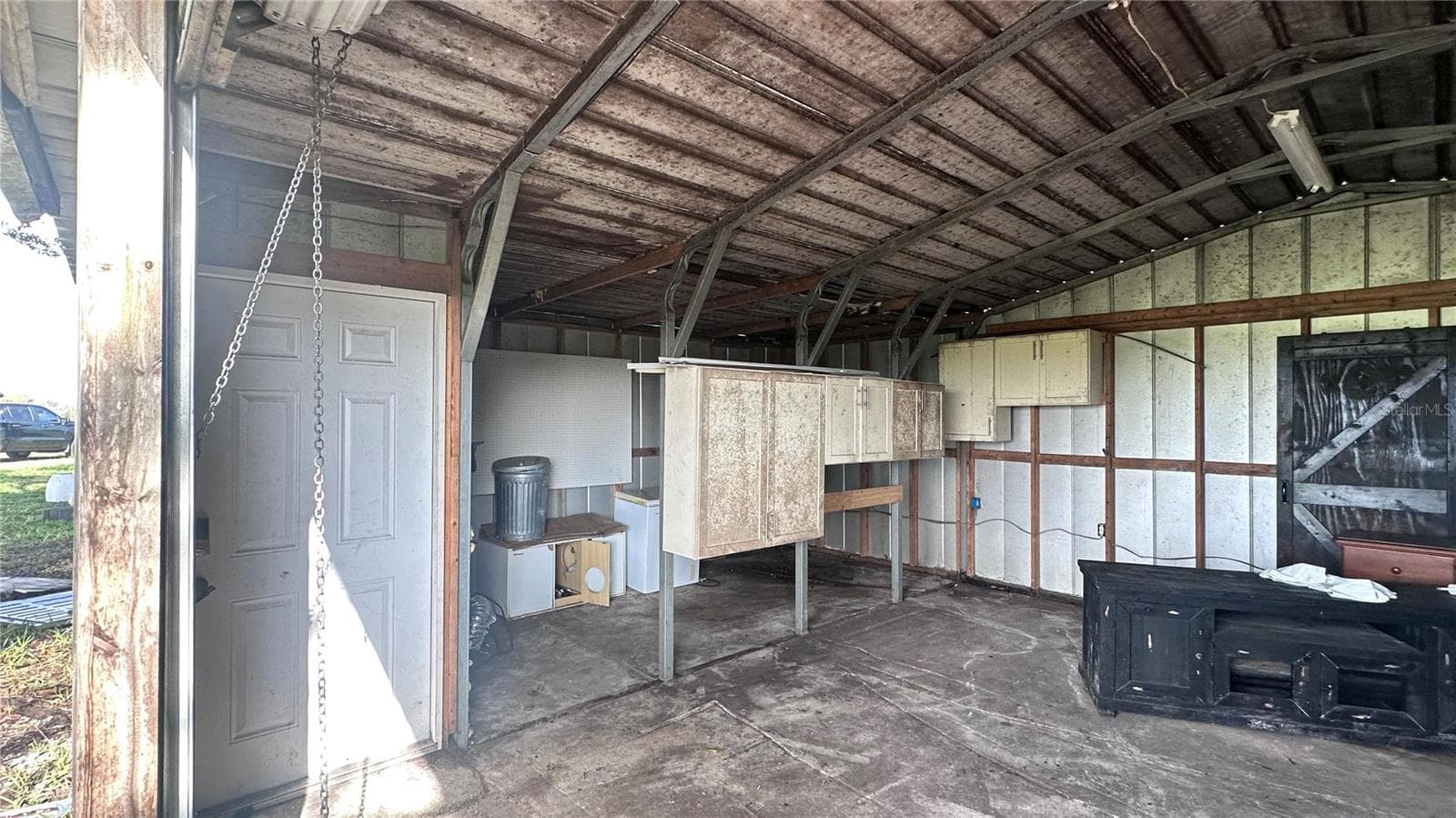 Garage - 35495 SINGLETARY RD, MYAKKA CITY