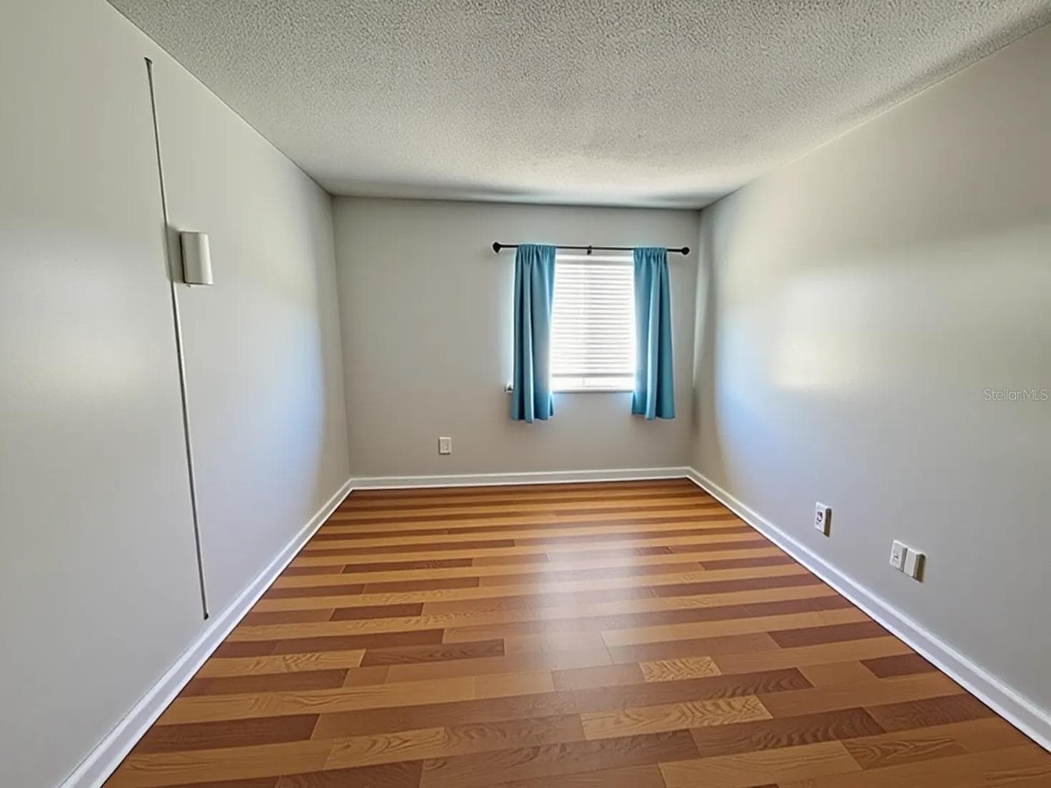 Bed #3 - 626 FAIRWAYS CIR #A, OCALA