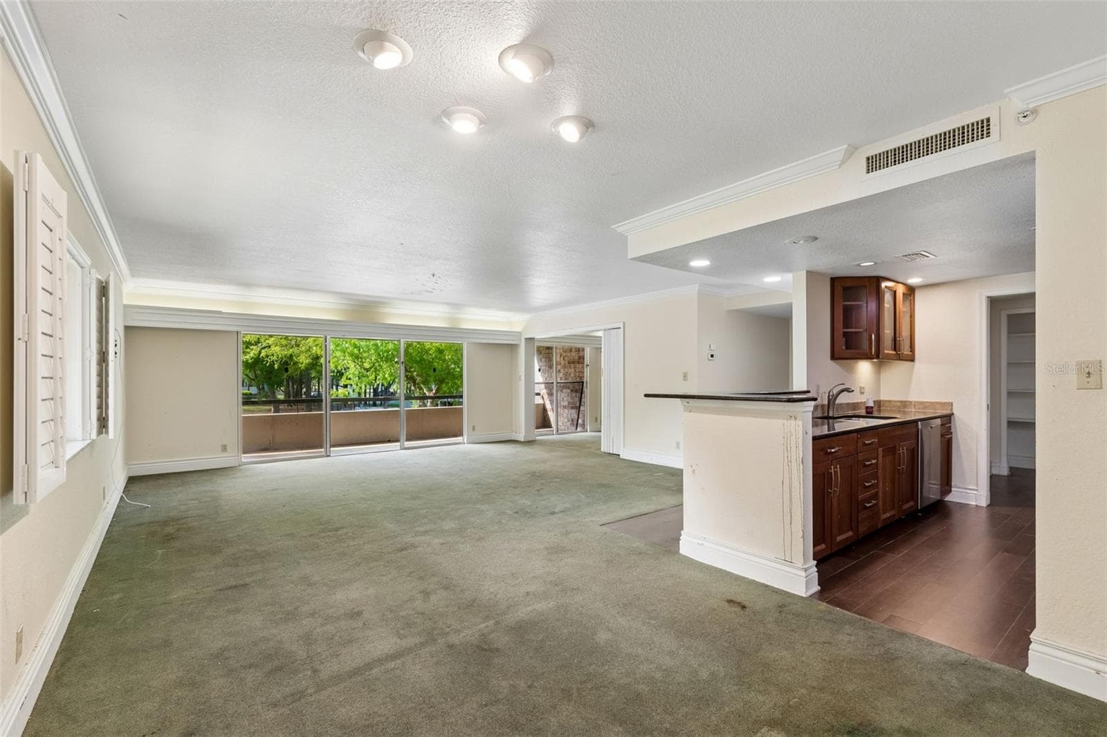Condominium at 36750 US HIGHWAY 19 N #8-202, PALM HARBOR, photo 12 of 82