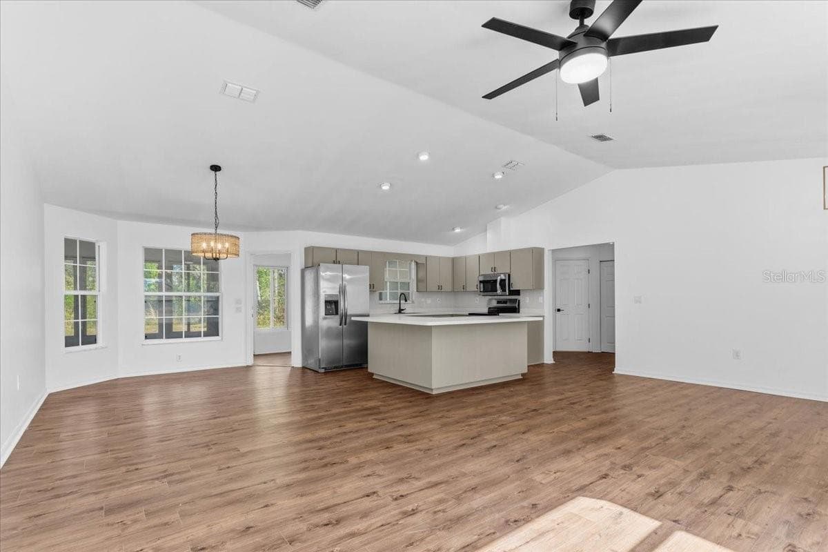 Single Family Residence at 957 NE 354TH AVE, OLD TOWN, photo 15 of 58