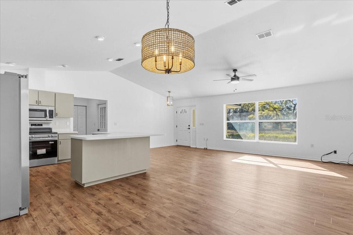 Single Family Residence at 957 NE 354TH AVE, OLD TOWN, photo 16 of 58