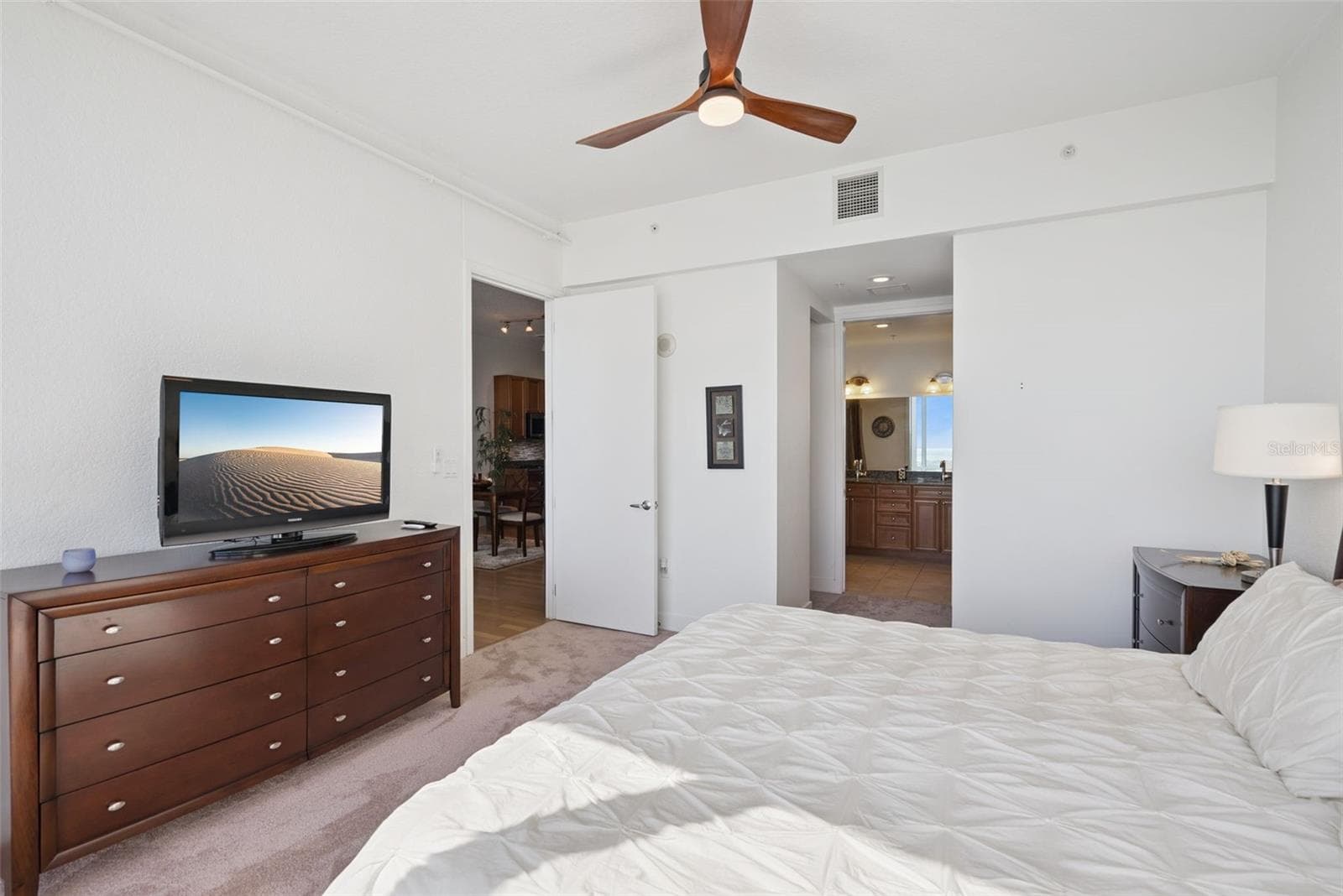 Condominium at 150 E ROBINSON ST #2709, ORLANDO, photo 18 of 77