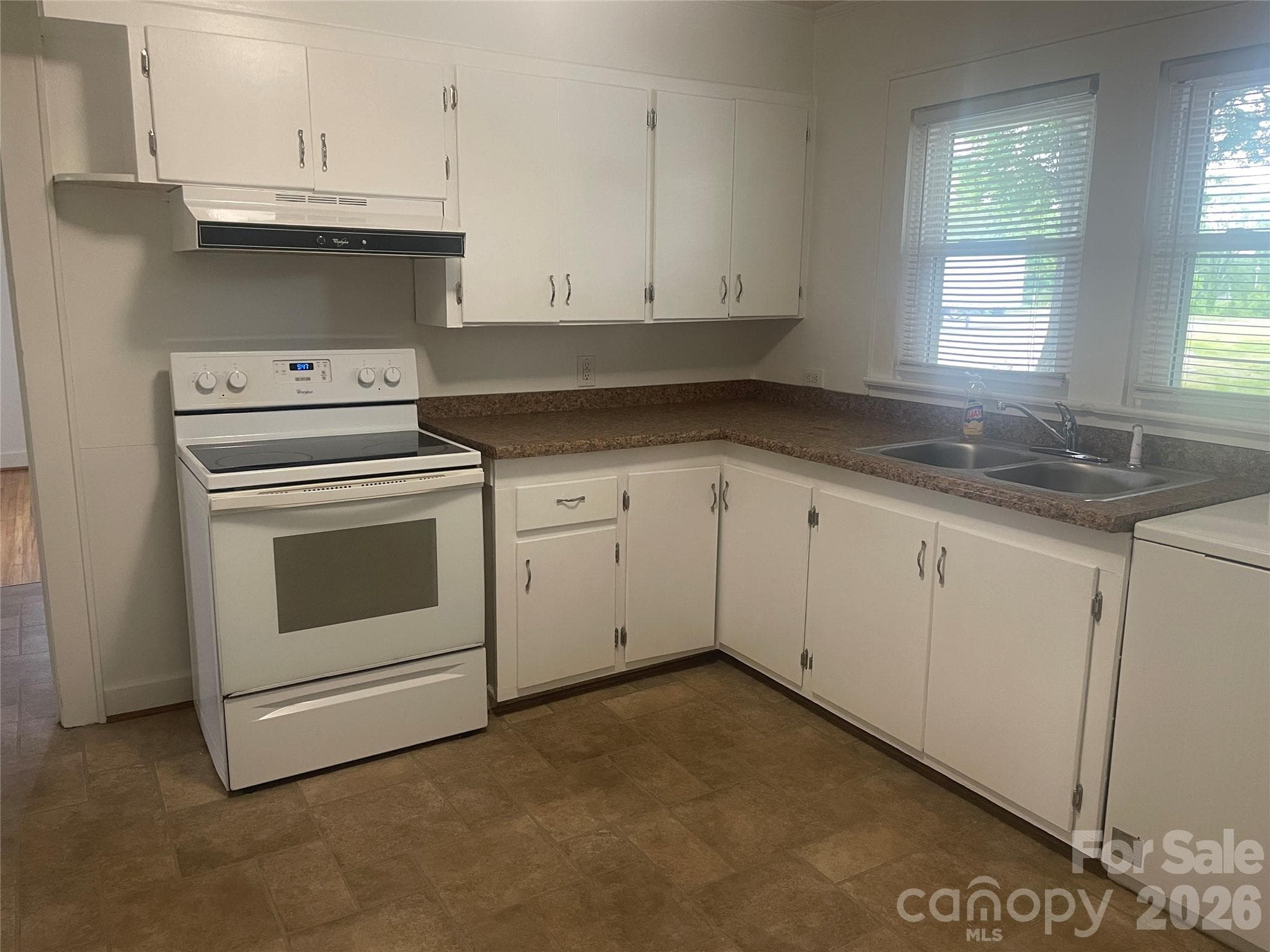Duplex at 2040 Kannapolis Highway, Kannapolis, photo 12 of 16