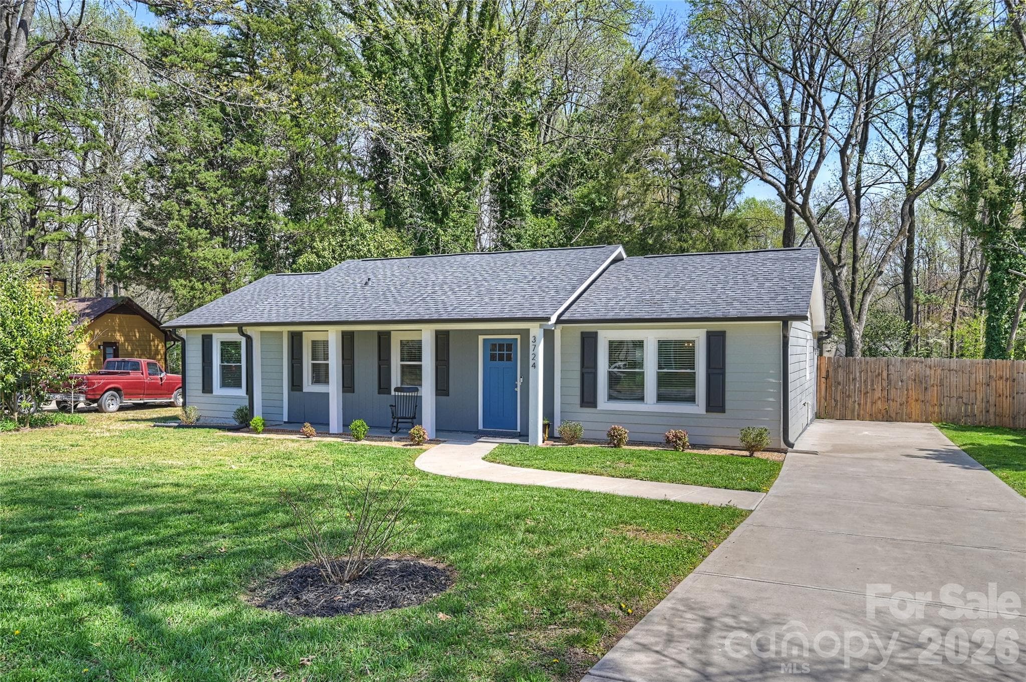Front Exterior - 3724 Cobbleridge Drive, Charlotte