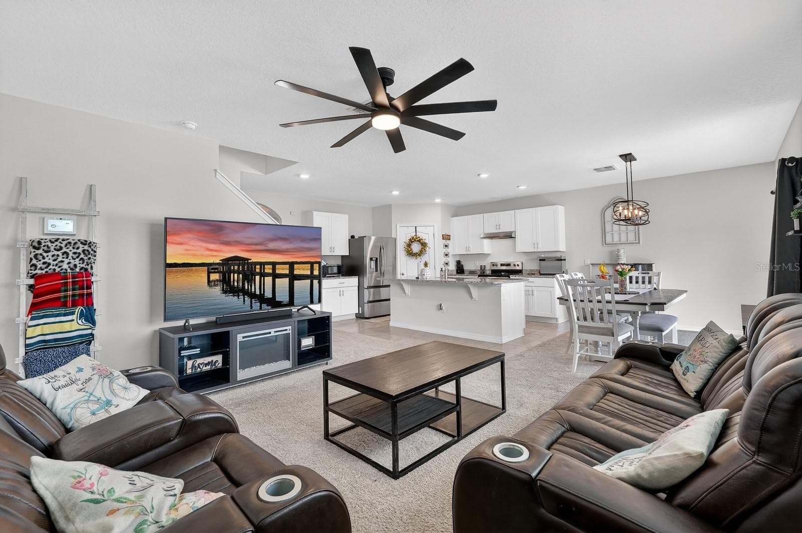 Single Family Residence at 1809 MYRTLEBROOKE DR, EDGEWATER, photo 9 of 59