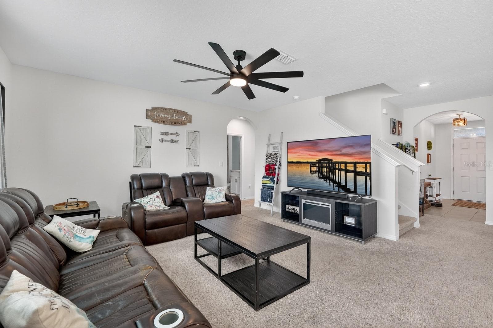 Single Family Residence at 1809 MYRTLEBROOKE DR, EDGEWATER, photo 10 of 59