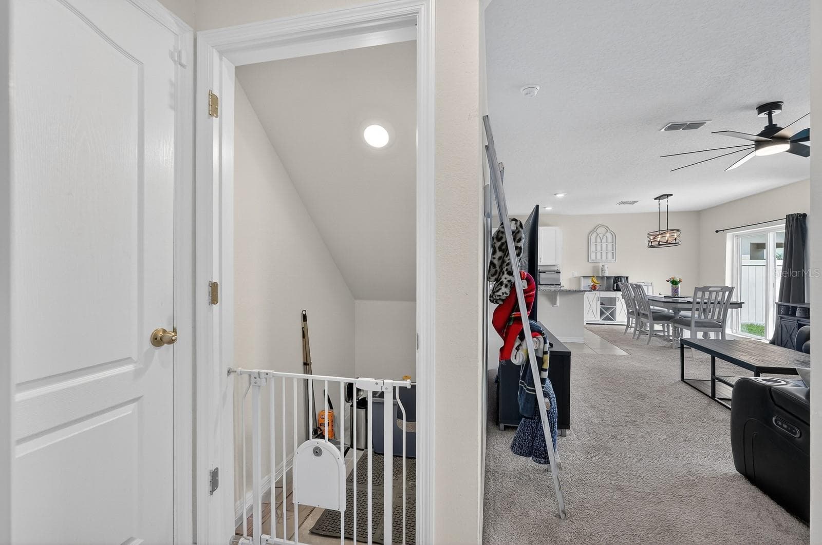 Single Family Residence at 1809 MYRTLEBROOKE DR, EDGEWATER, photo 17 of 59