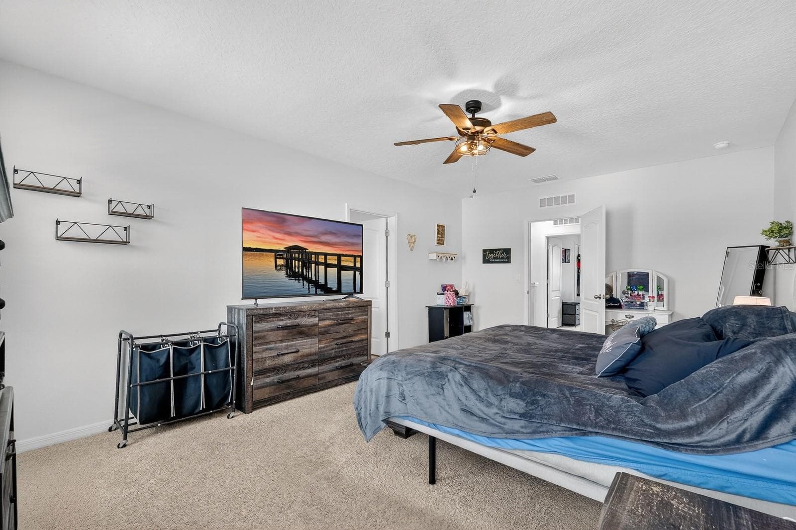 Single Family Residence at 1809 MYRTLEBROOKE DR, EDGEWATER, photo 18 of 59