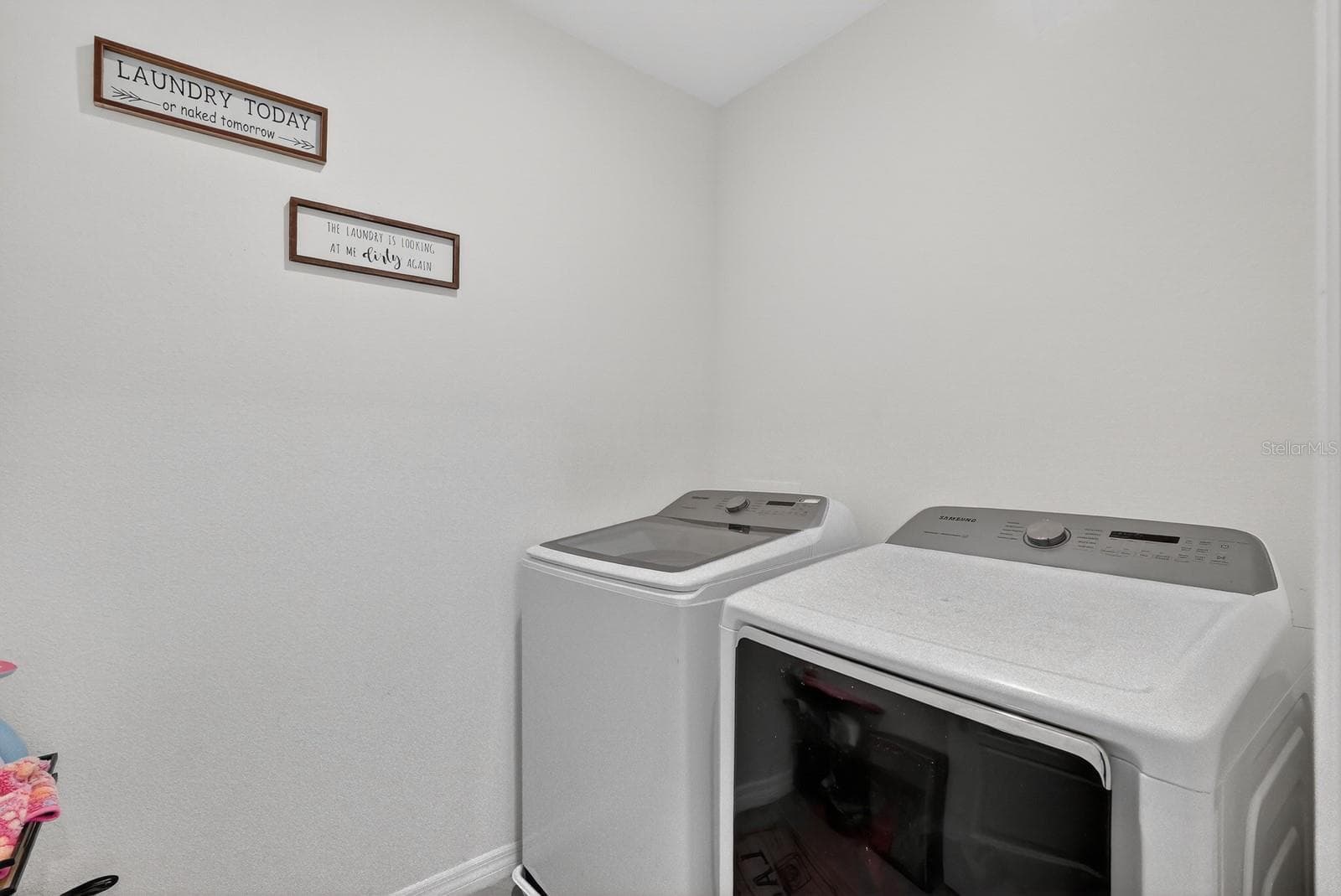 Single Family Residence at 1809 MYRTLEBROOKE DR, EDGEWATER, photo 34 of 59
