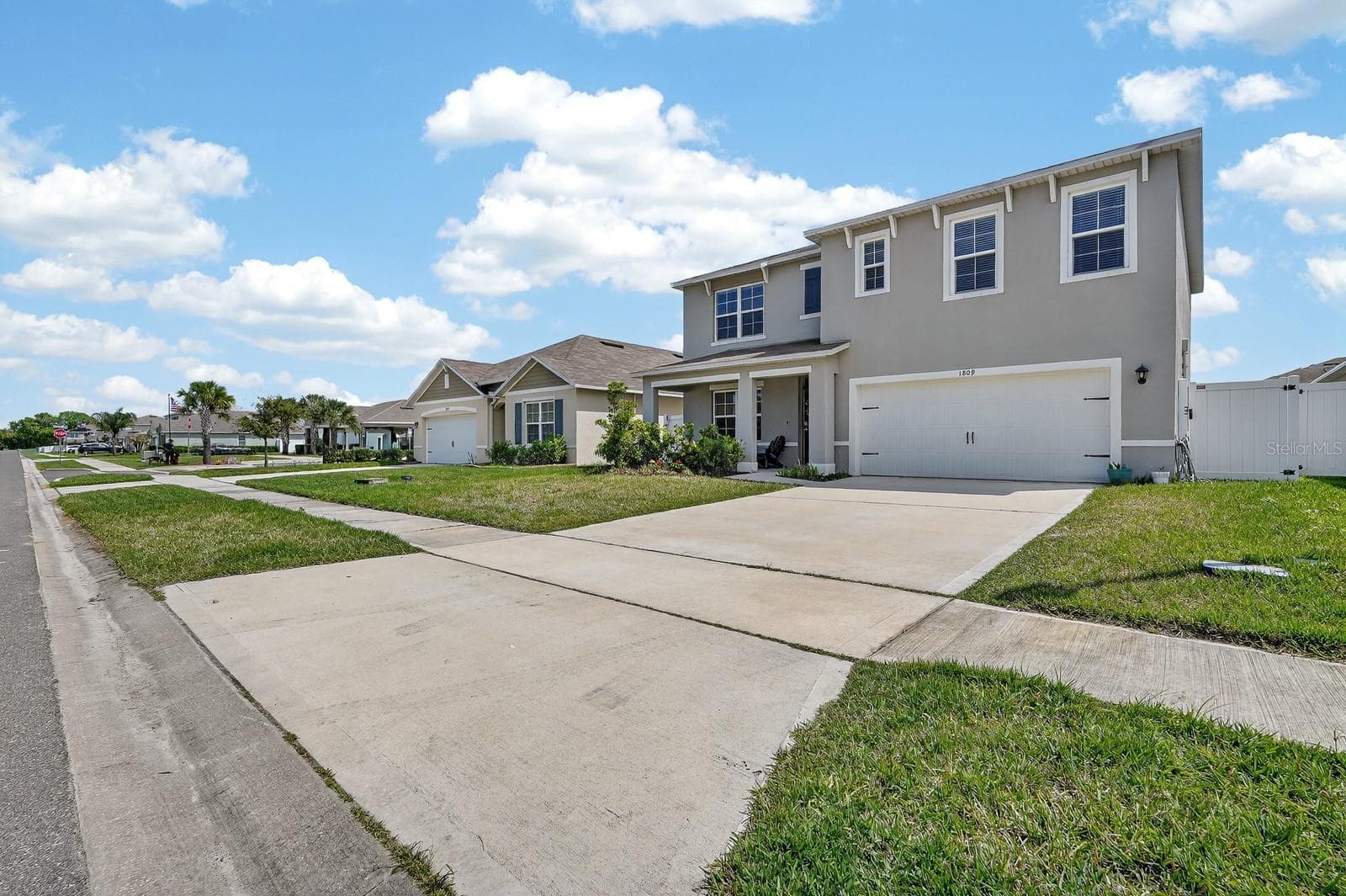 Single Family Residence at 1809 MYRTLEBROOKE DR, EDGEWATER, photo 43 of 59