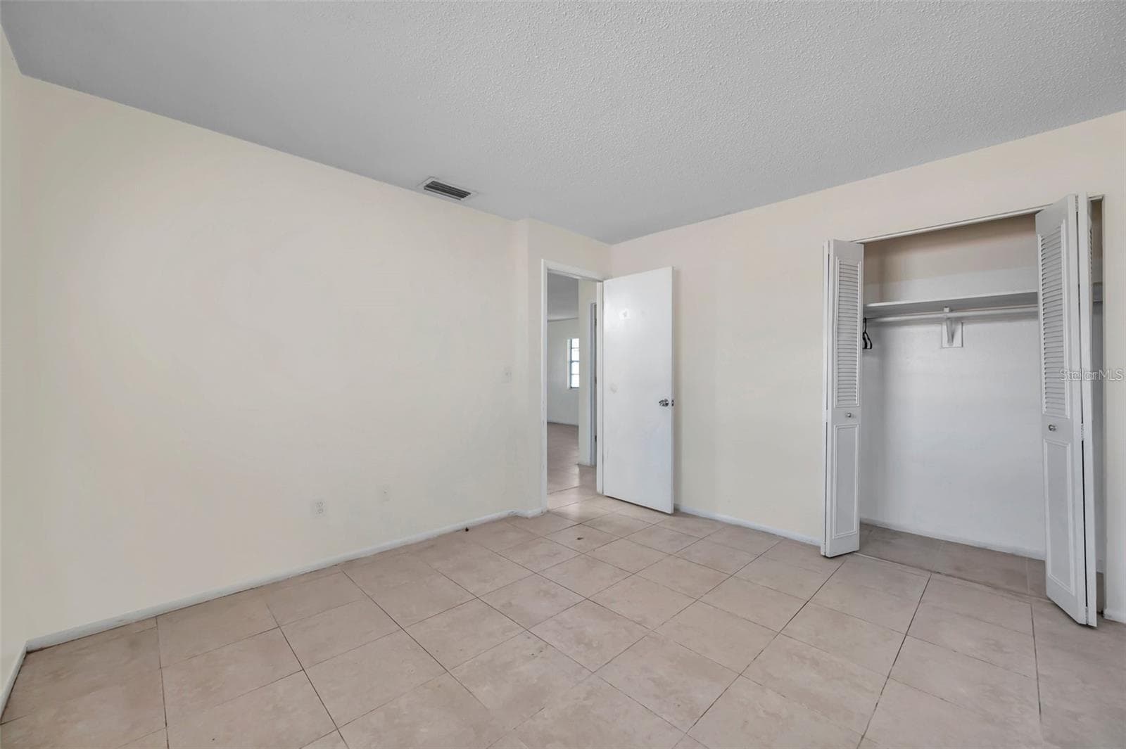 Duplex at 914 LAKE PALMS DR, LARGO, photo 25 of 26
