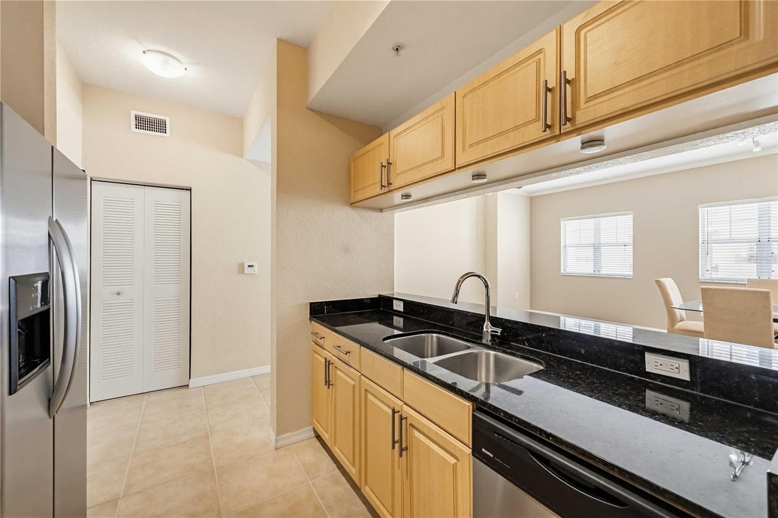 Condominium at 1064 N TAMIAMI TRL #1406, SARASOTA, photo 8 of 29