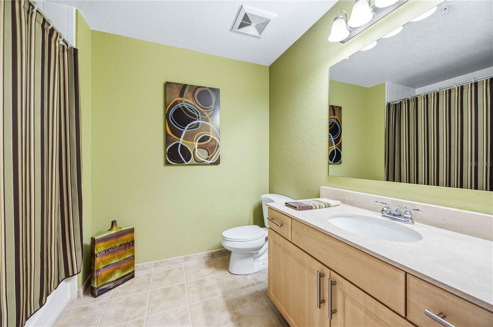 Condominium at 1064 N TAMIAMI TRL #1406, SARASOTA, photo 15 of 29