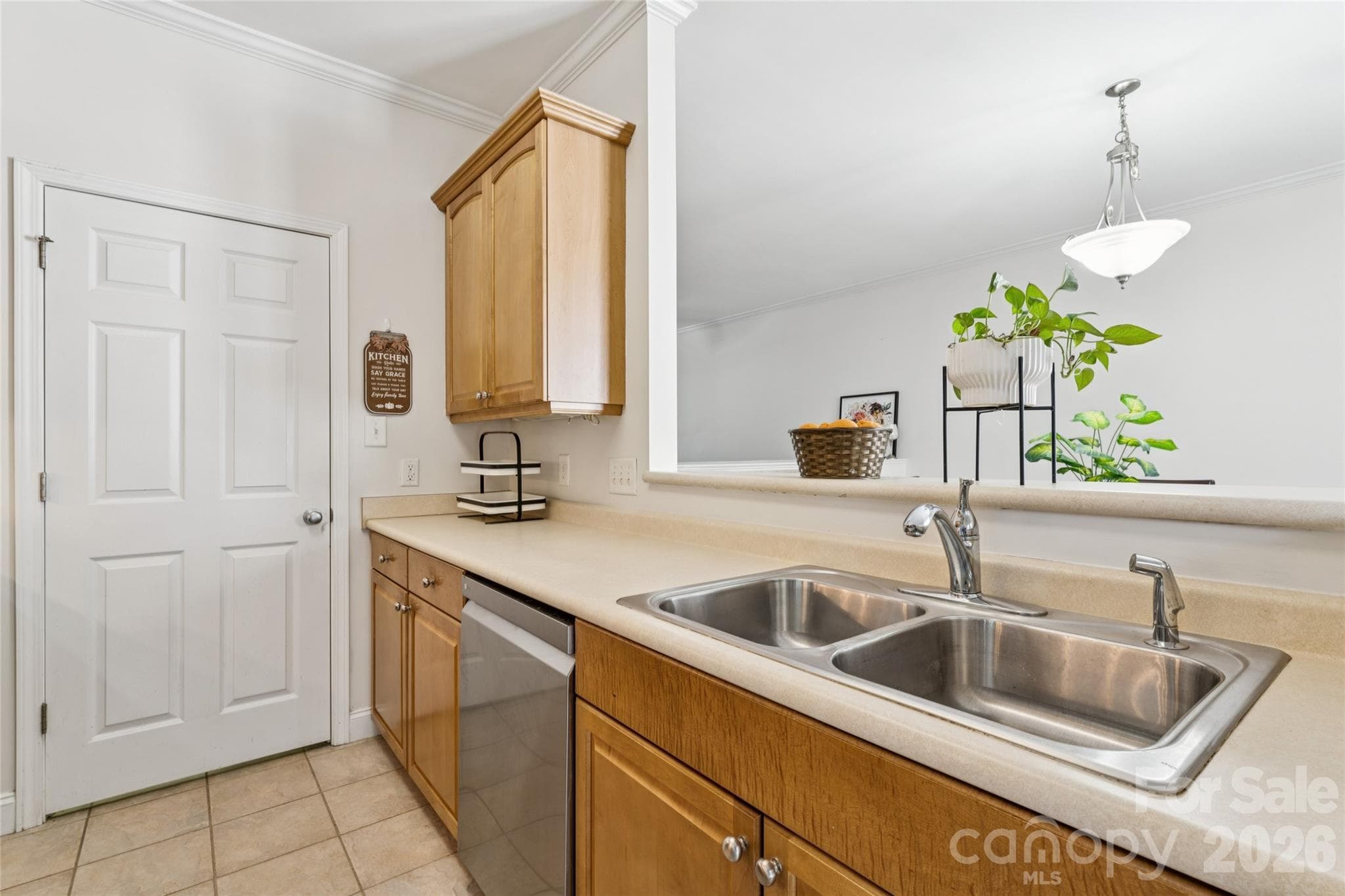 Townhouse at 2428 Madison Green Drive, Gastonia, photo 3 of 23