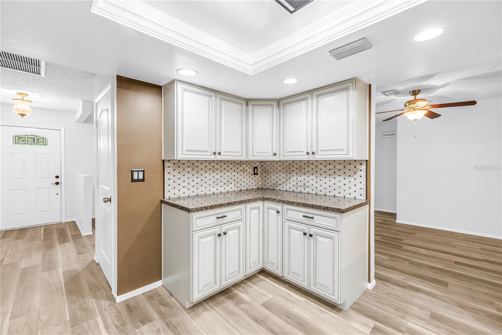 Single Family Residence at 112 MEADOWCROSS DR, SAFETY HARBOR, photo 11 of 39