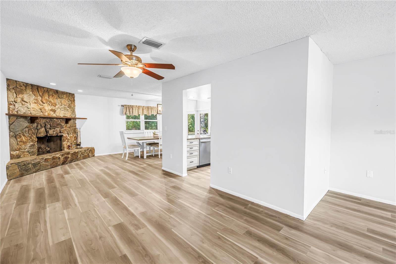 Single Family Residence at 112 MEADOWCROSS DR, SAFETY HARBOR, photo 19 of 39