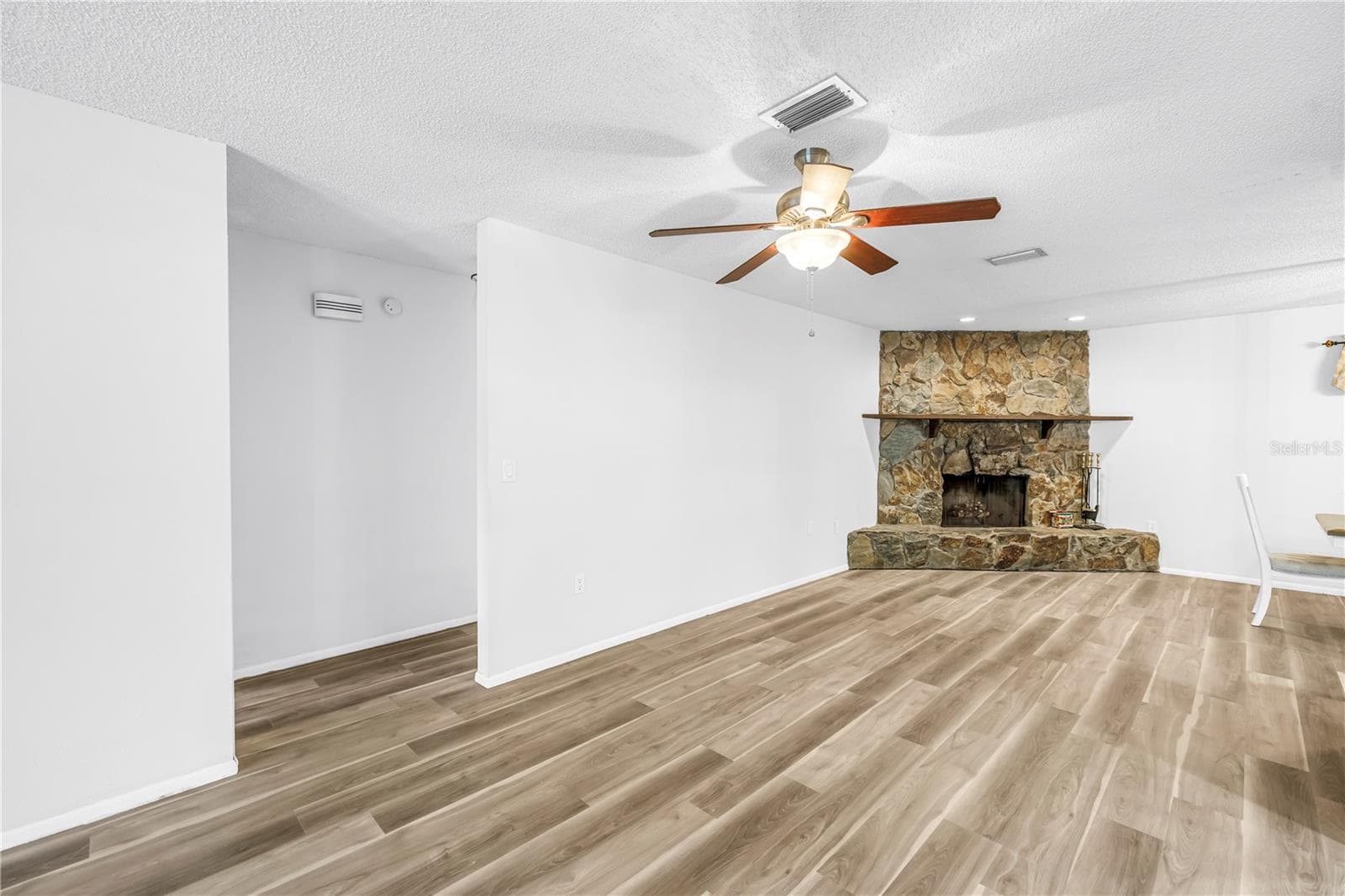 Single Family Residence at 112 MEADOWCROSS DR, SAFETY HARBOR, photo 20 of 39