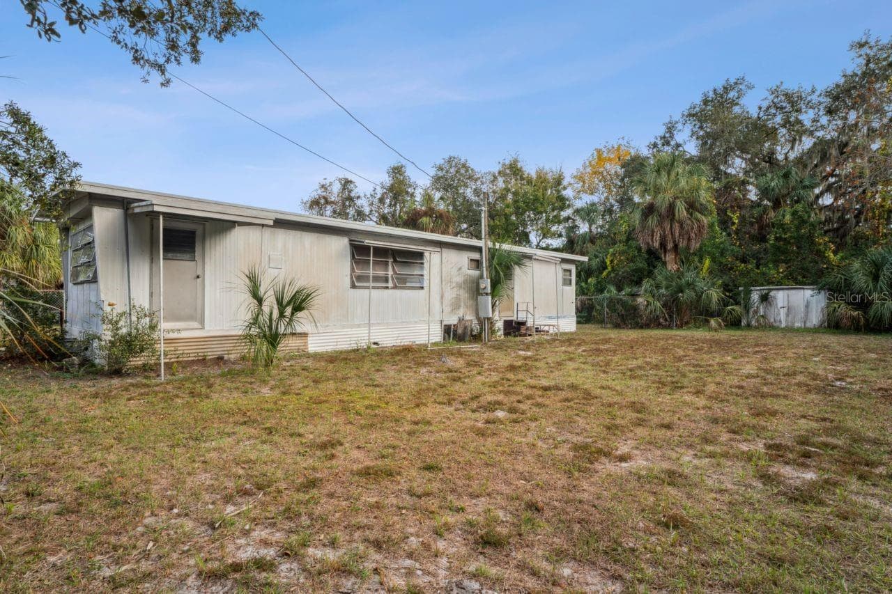 Mobile Home at 9300 KIOWA DR, NEW PORT RICHEY, photo 5 of 8