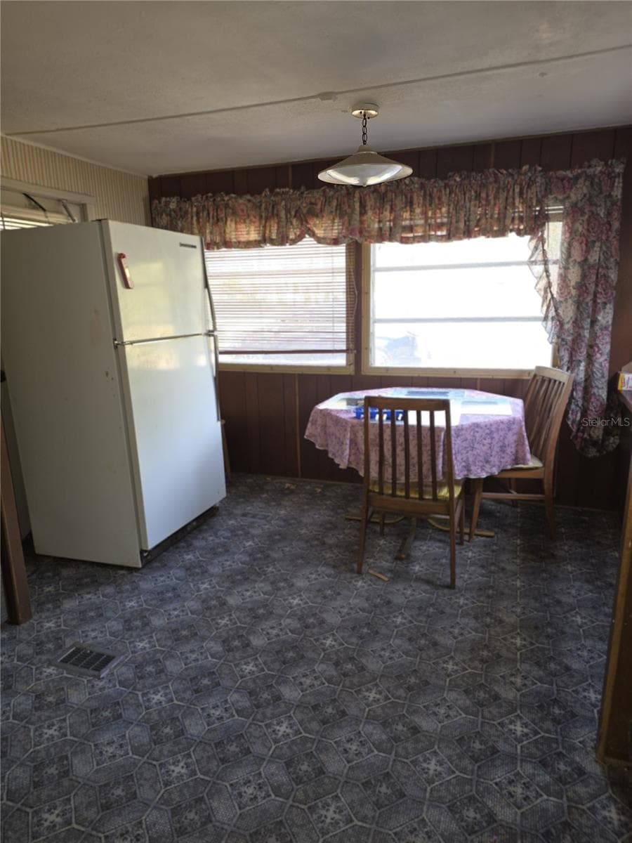 Mobile Home at 9300 KIOWA DR, NEW PORT RICHEY, photo 6 of 8