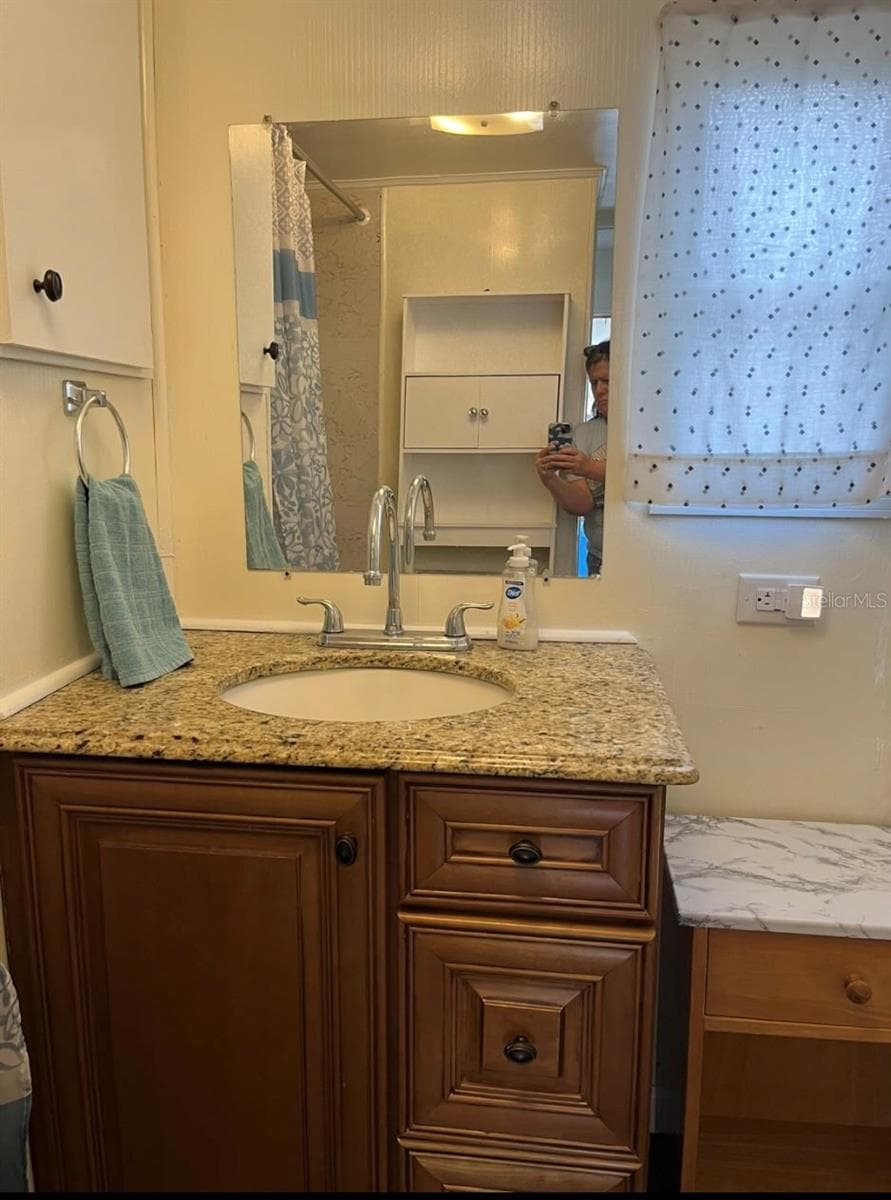 Mobile Home at 38961 STAPLEY CIR, ZEPHYRHILLS, photo 10 of 14