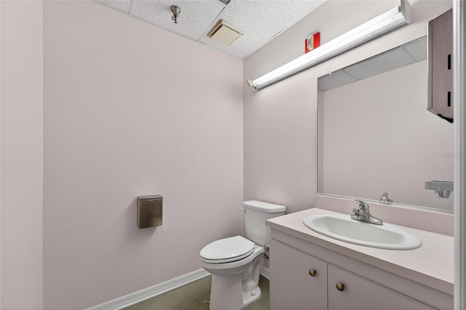 Office at 106 N EVERS ST, PLANT CITY, photo 16 of 44