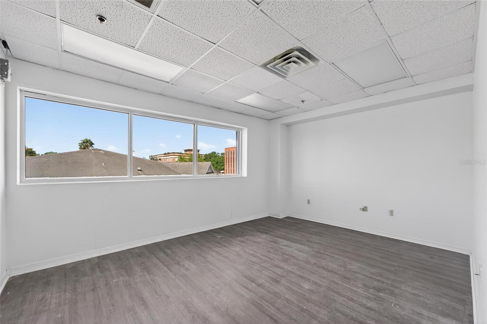 Office at 106 N EVERS ST, PLANT CITY, photo 23 of 44