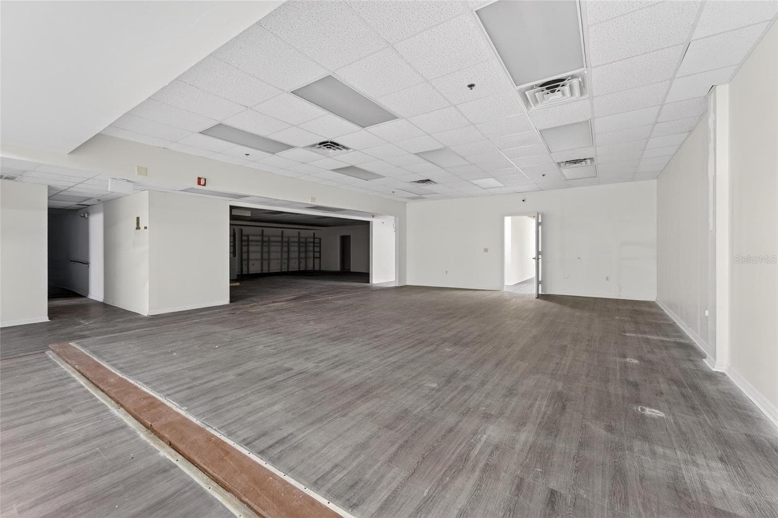 Office at 106 N EVERS ST, PLANT CITY, photo 31 of 44