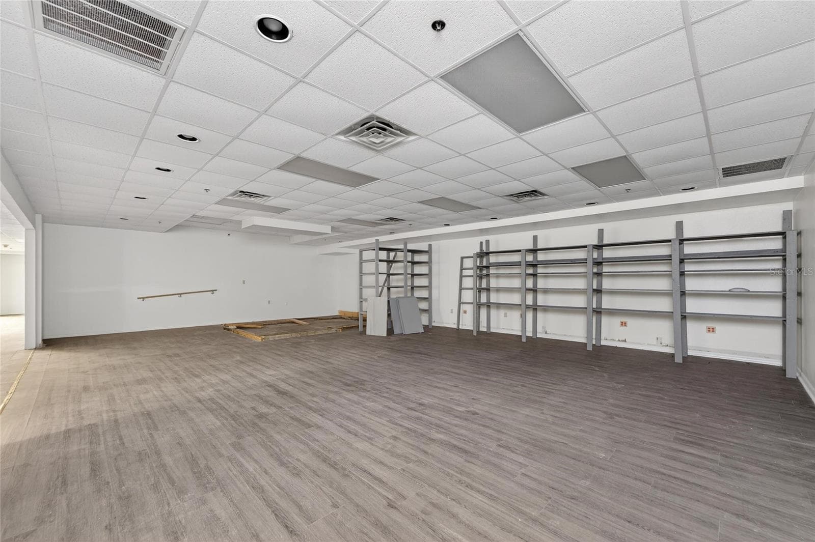 Office at 106 N EVERS ST, PLANT CITY, photo 33 of 44