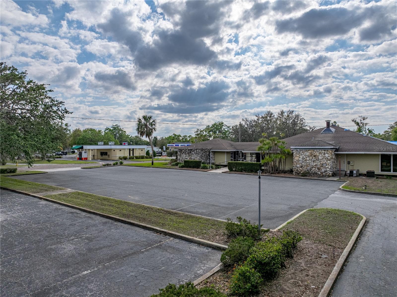 Mixed Use at 13924 7TH ST, DADE CITY, photo 12 of 45