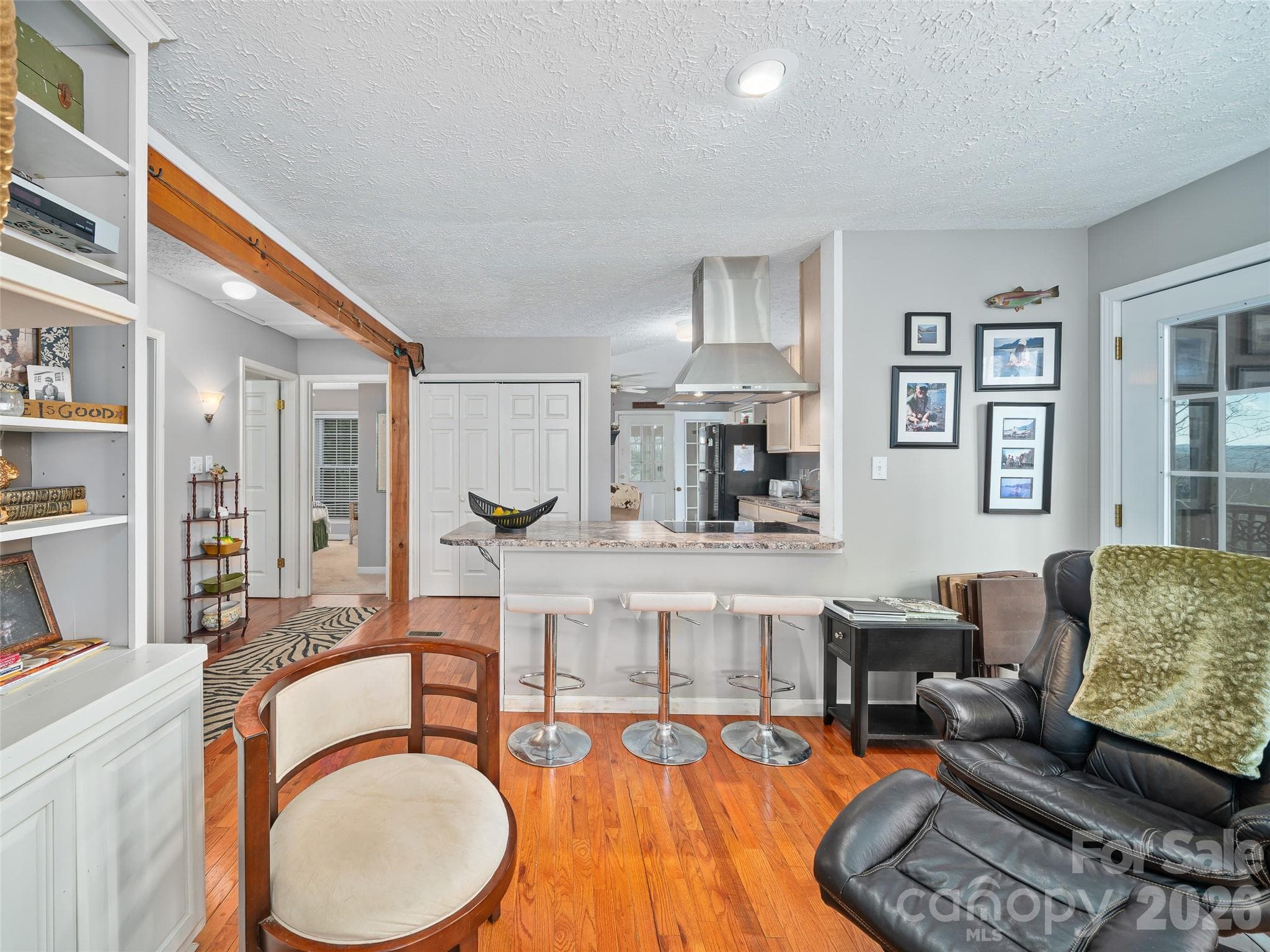 Single Family Residence at Burnsville, photo 11 of 39