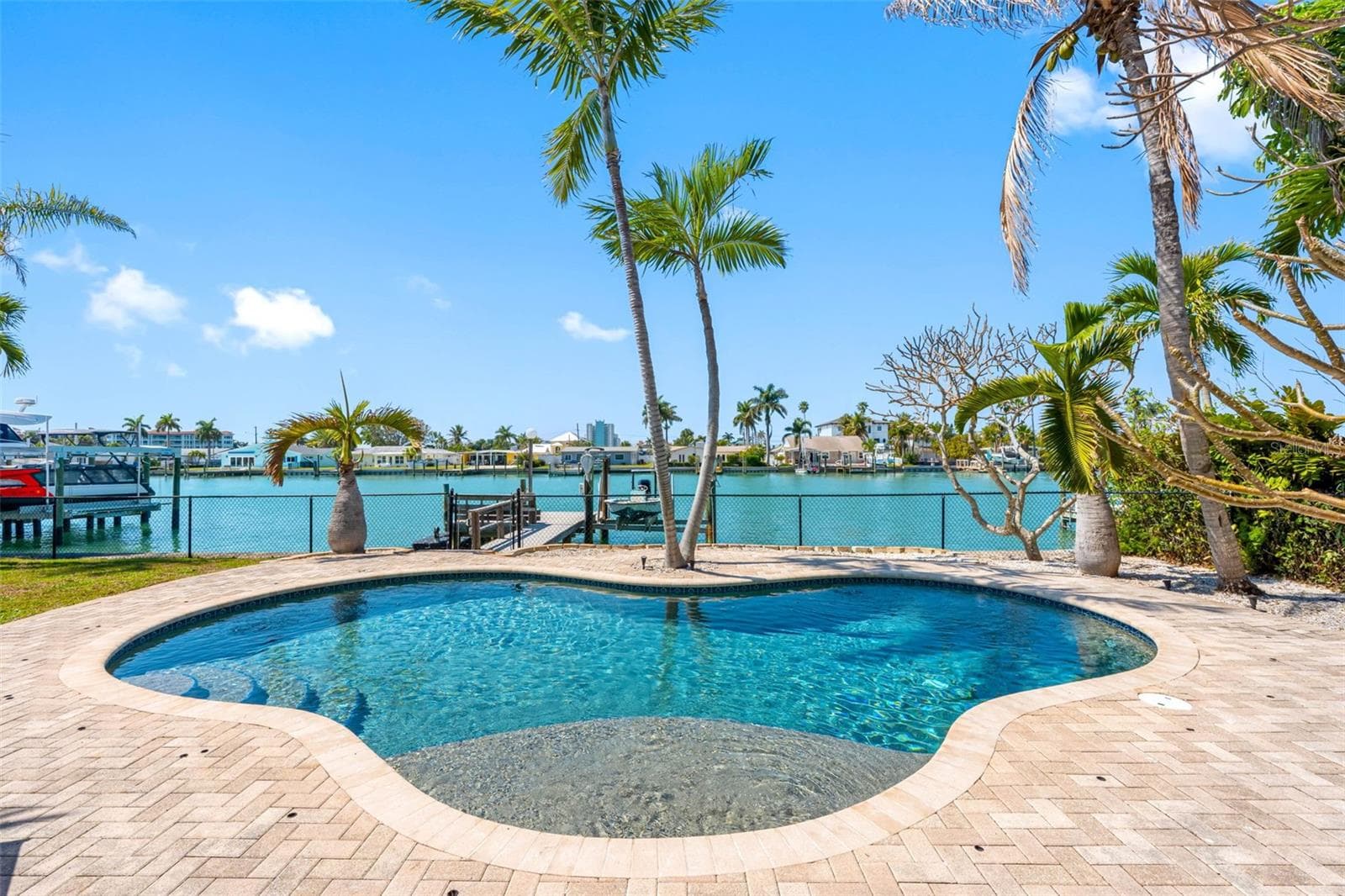 PebbleTec pool. - 11260 5TH ST E, TREASURE ISLAND