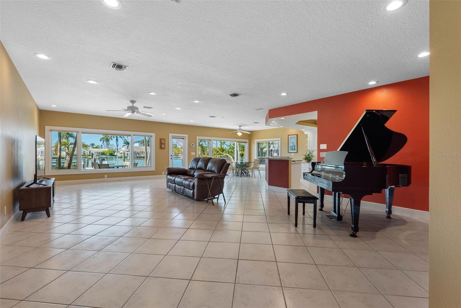 Large open-concept spaces. - 11260 5TH ST E, TREASURE ISLAND
