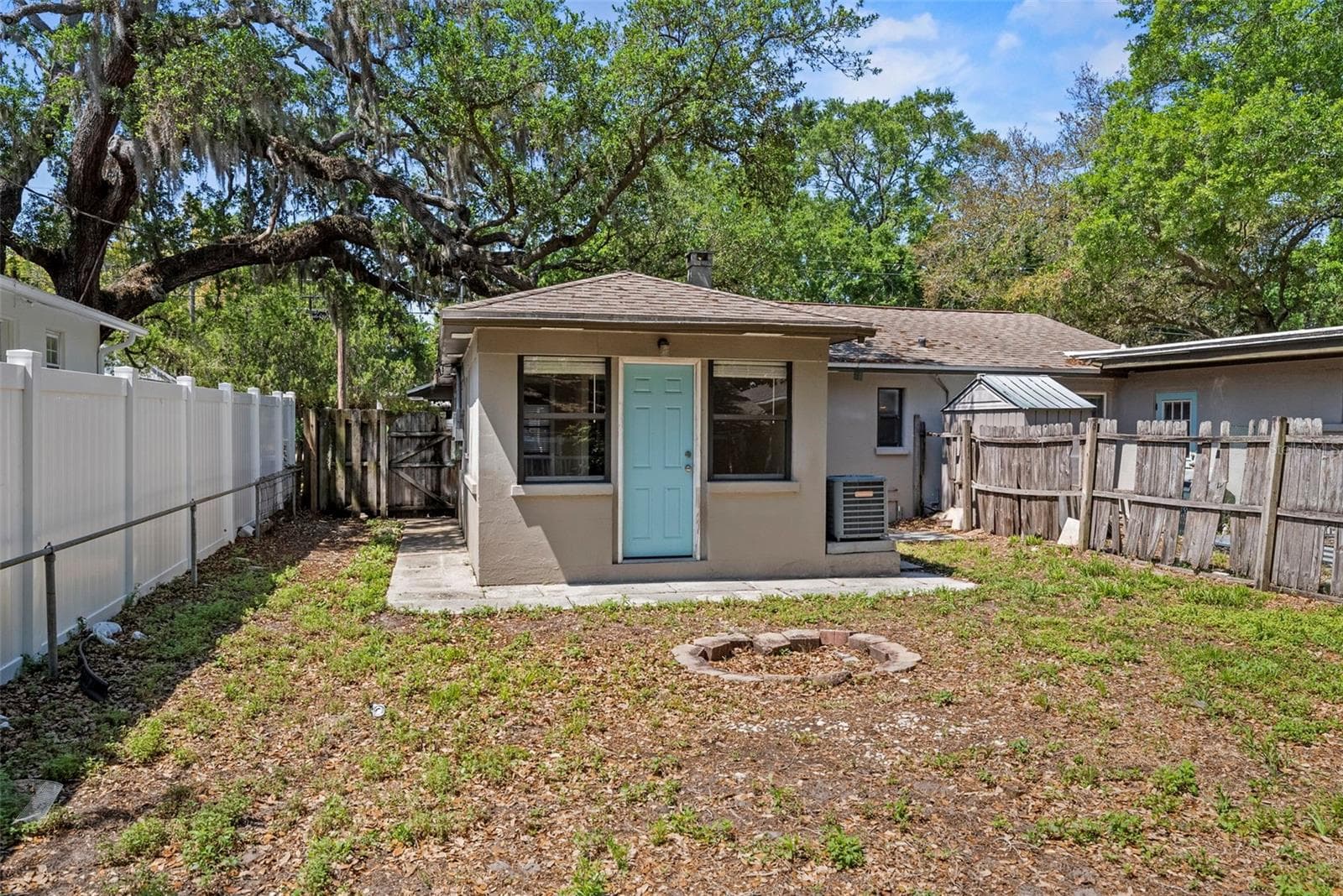 Duplex at 1193 & 1195 BASS BLVD, DUNEDIN, photo 32 of 38