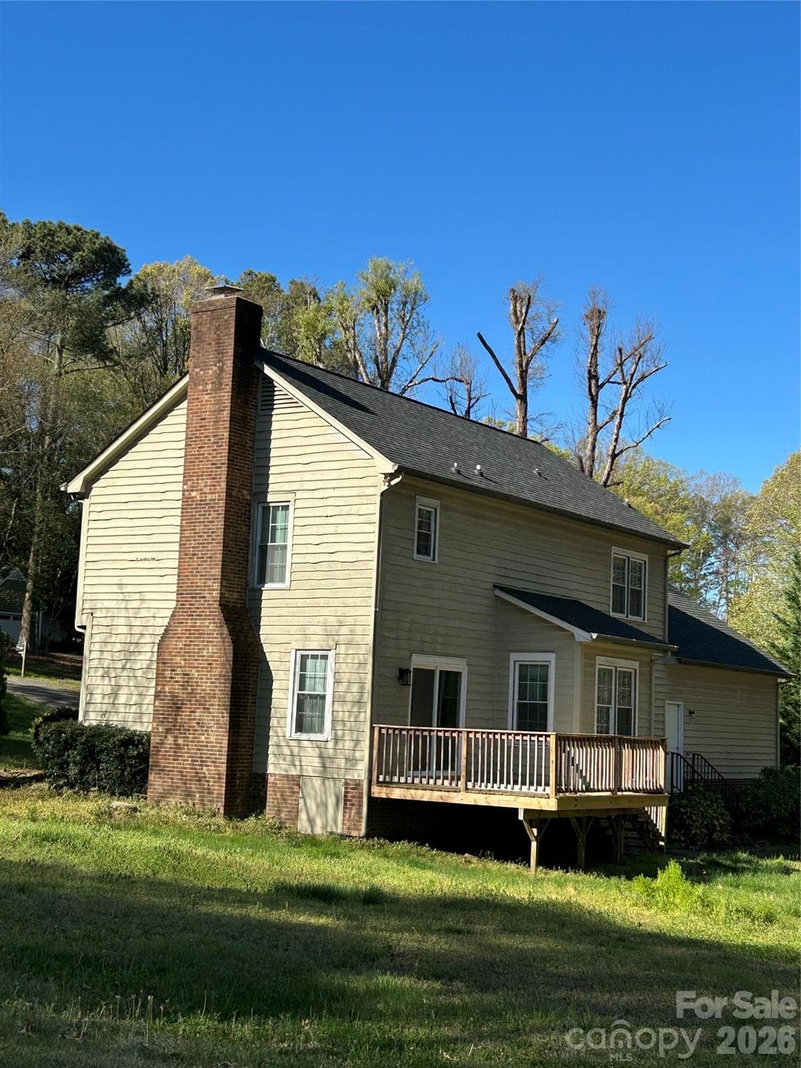 Single Family Residence at 16333 Peach Grove Lane, Charlotte, photo 2 of 18
