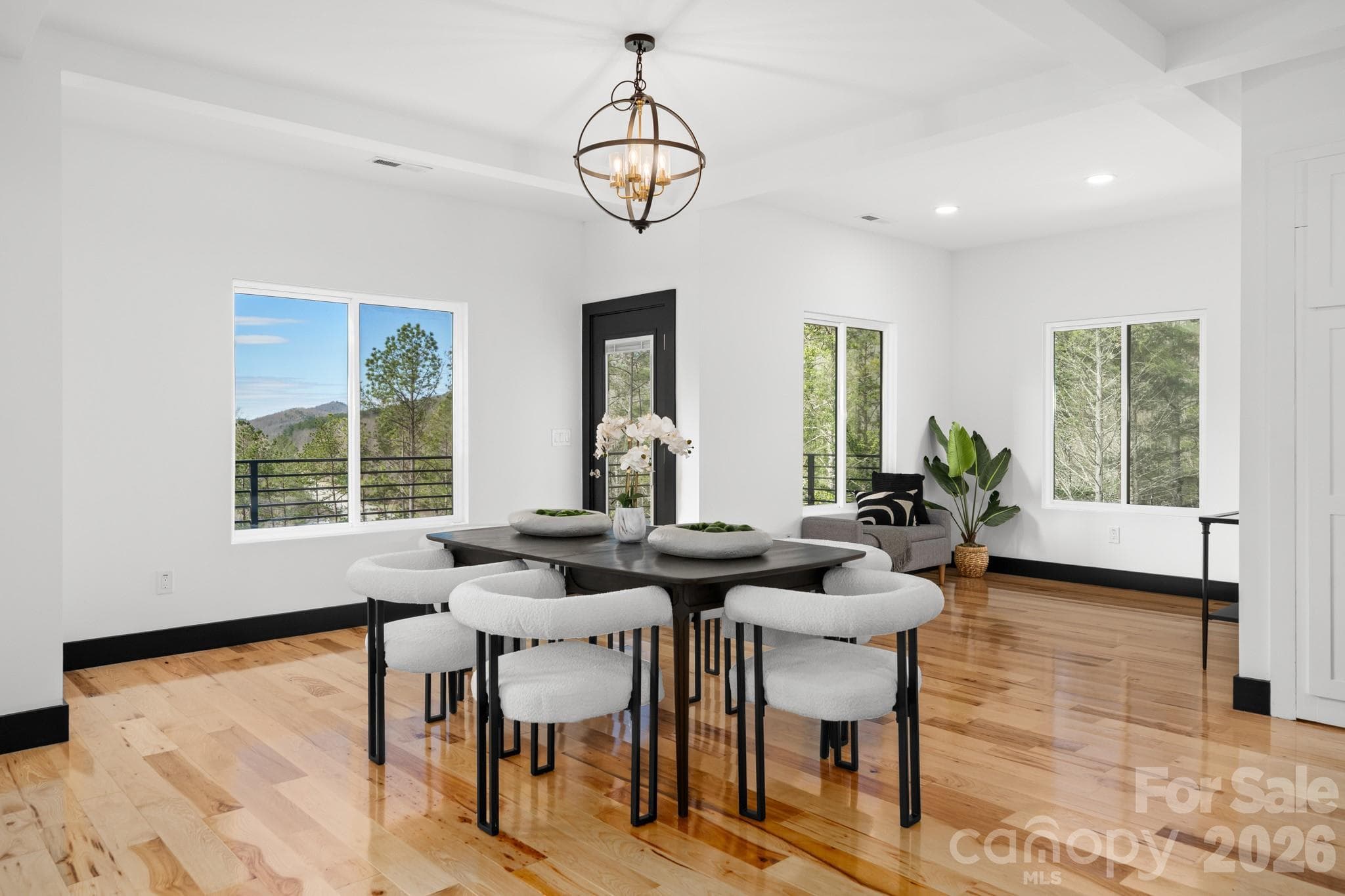 Dining and extra seating or bar area - 74 Jeranna Road, Mills River