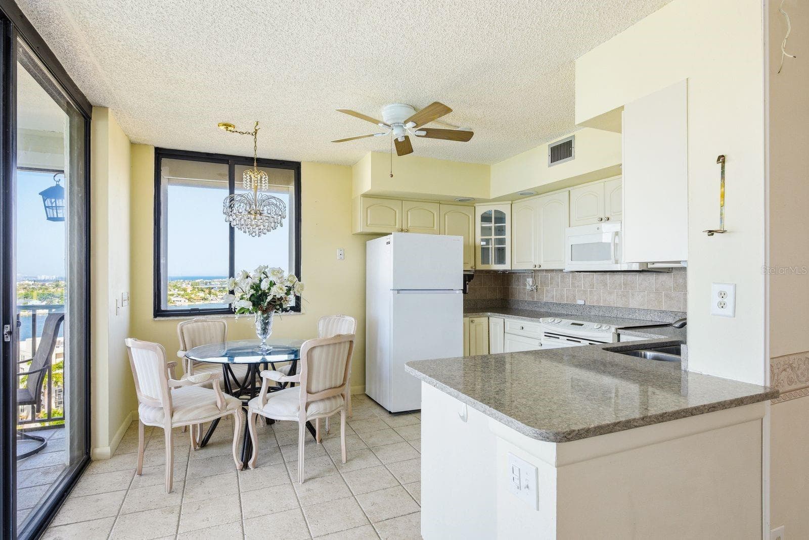 Condominium at 6287 BAHIA DEL MAR CIR #1202, ST PETERSBURG, photo 15 of 43