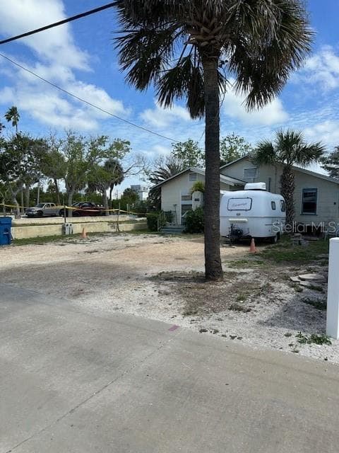 12620 LAGOON LN
