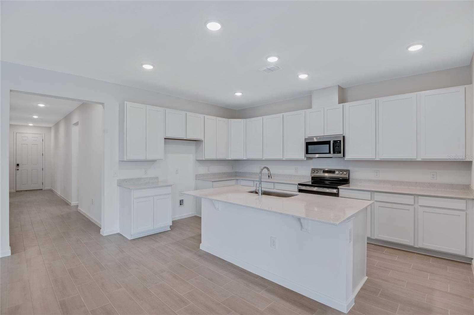 Single Family Residence at 5347 MICKEY AVE, LAKE WALES, photo 6 of 18