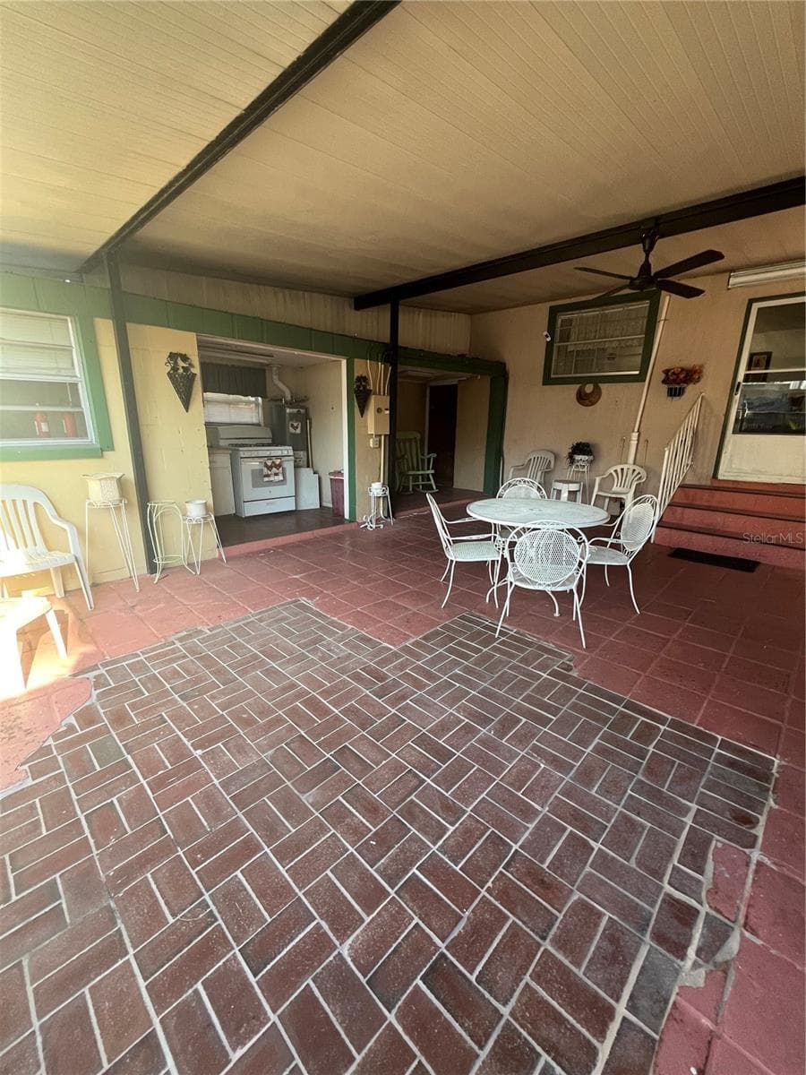 Outside porch - 2405 CORRINE ST, TAMPA