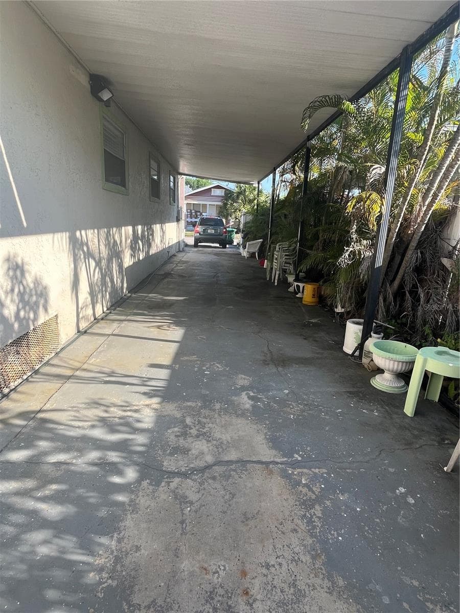 Drive way covered - 2405 CORRINE ST, TAMPA