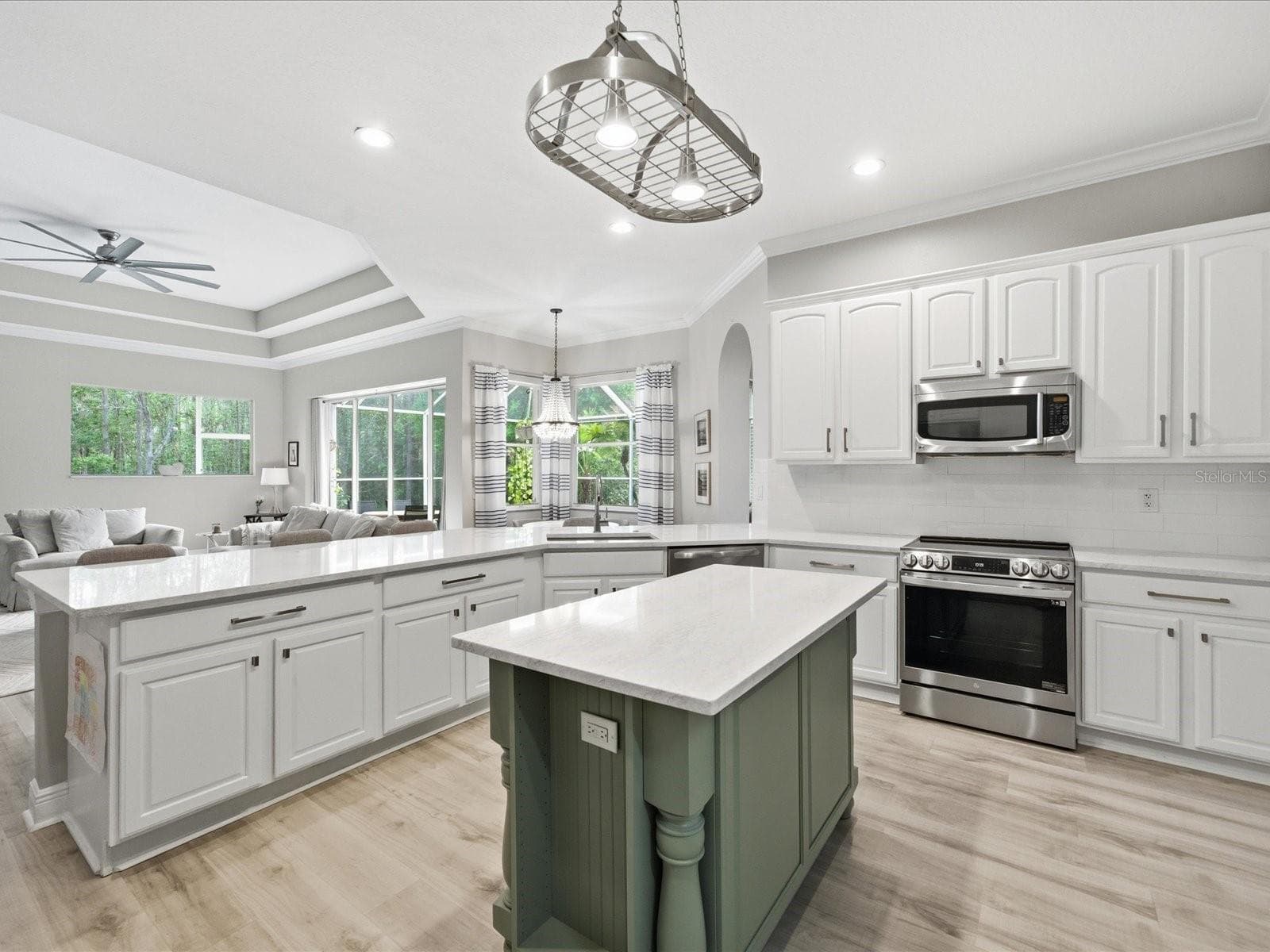 Single Family Residence at 18931 CHAVILLE RD, LUTZ, photo 16 of 79