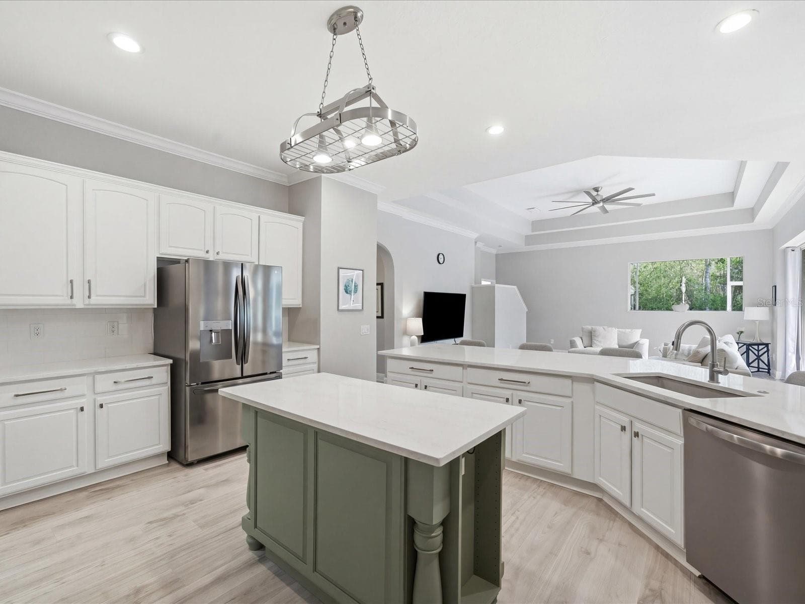 Single Family Residence at 18931 CHAVILLE RD, LUTZ, photo 19 of 79