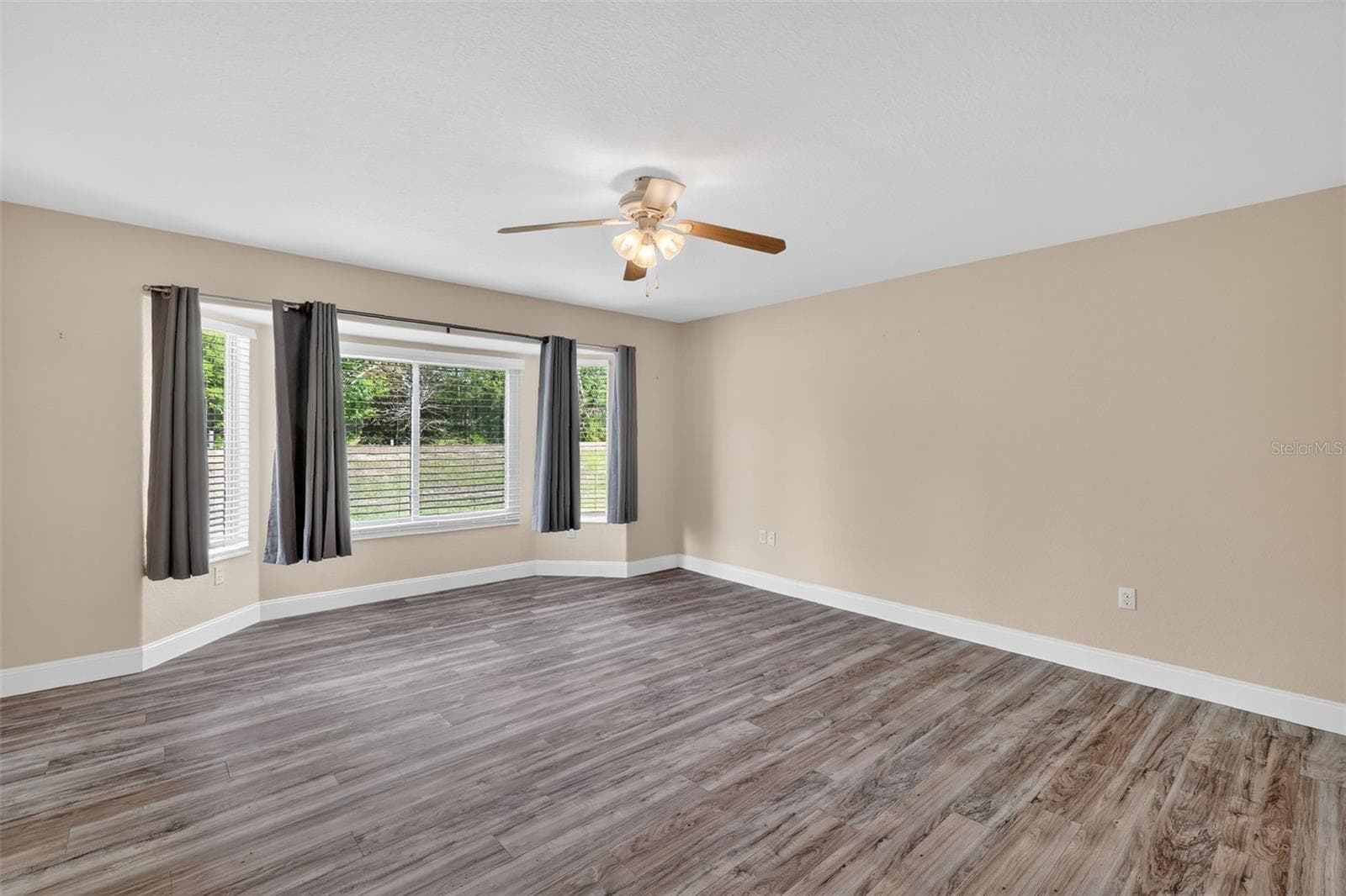 Primary Suite (rear of home) - 13811 SE 85TH CIR, SUMMERFIELD