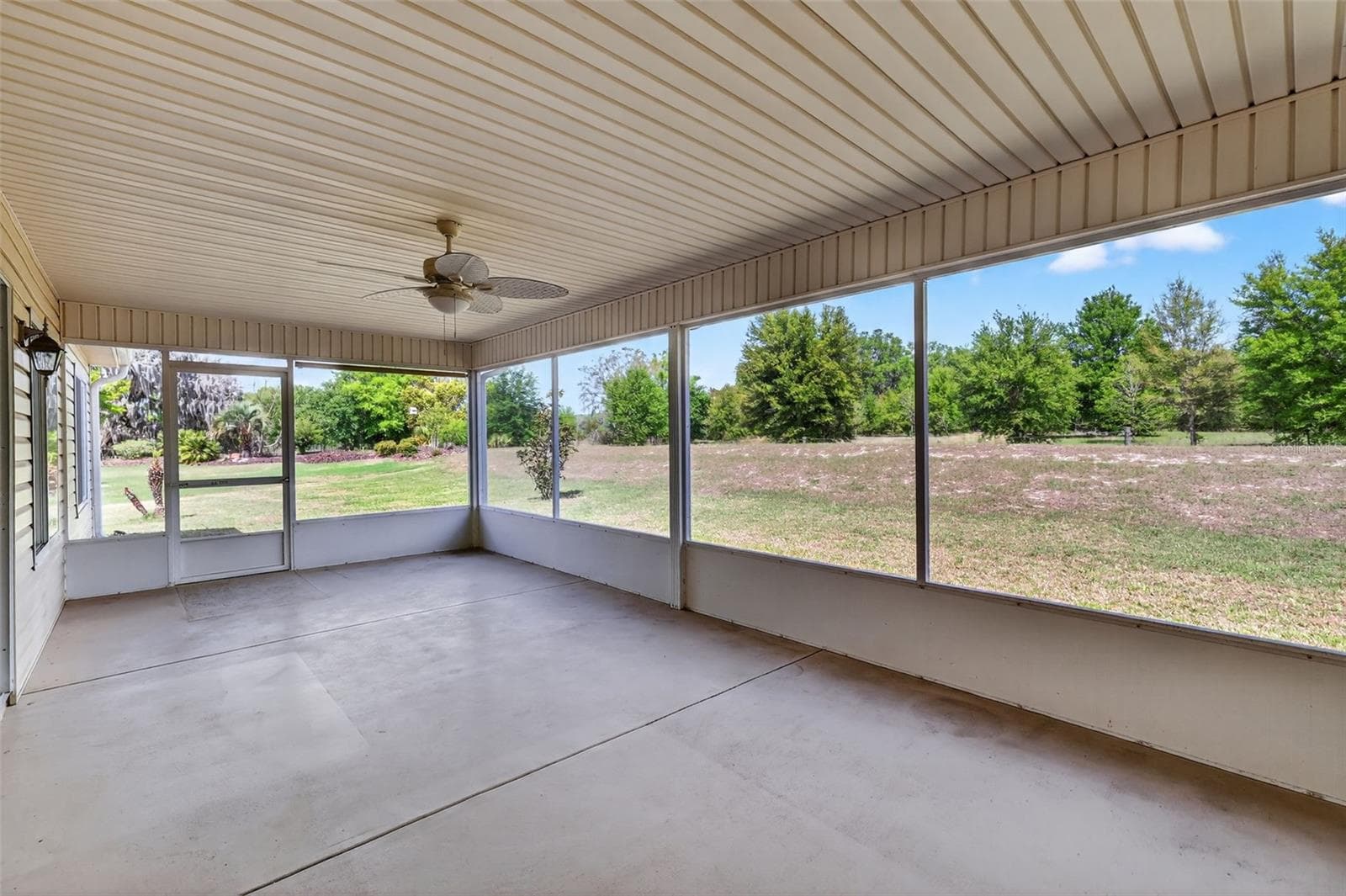 No rear neighbors!! - 13811 SE 85TH CIR, SUMMERFIELD